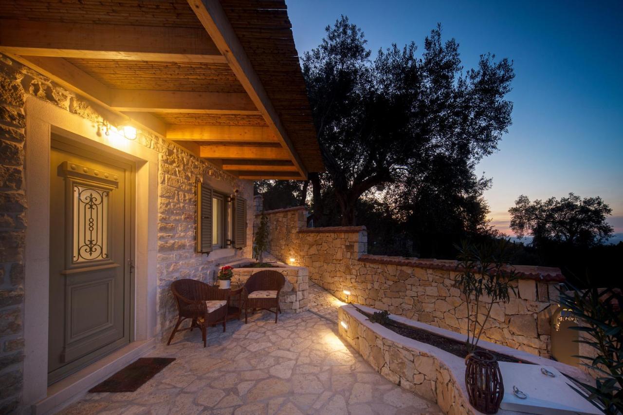 Family'S Nest Lákka Exterior foto